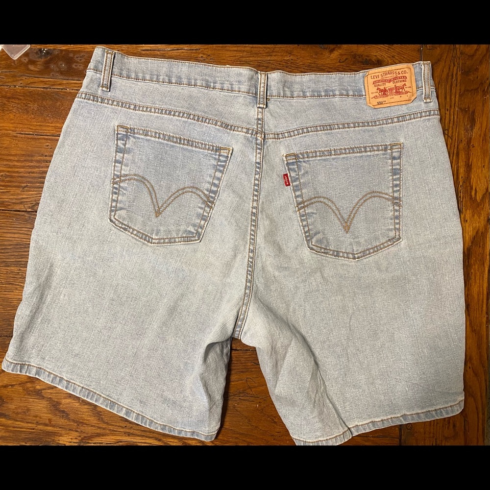 Levi’s 550 women’s relaxed fit shorts size 20m